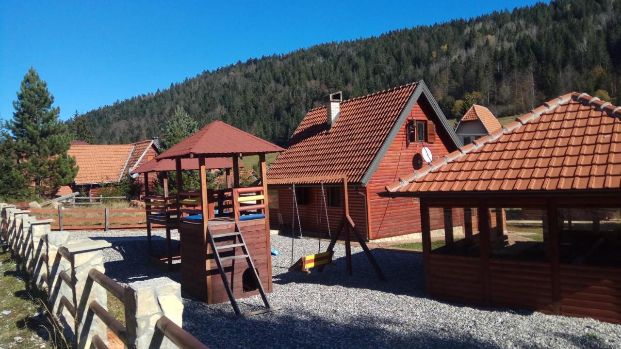 Vila Balerina Mitrovac Luaran gambar
